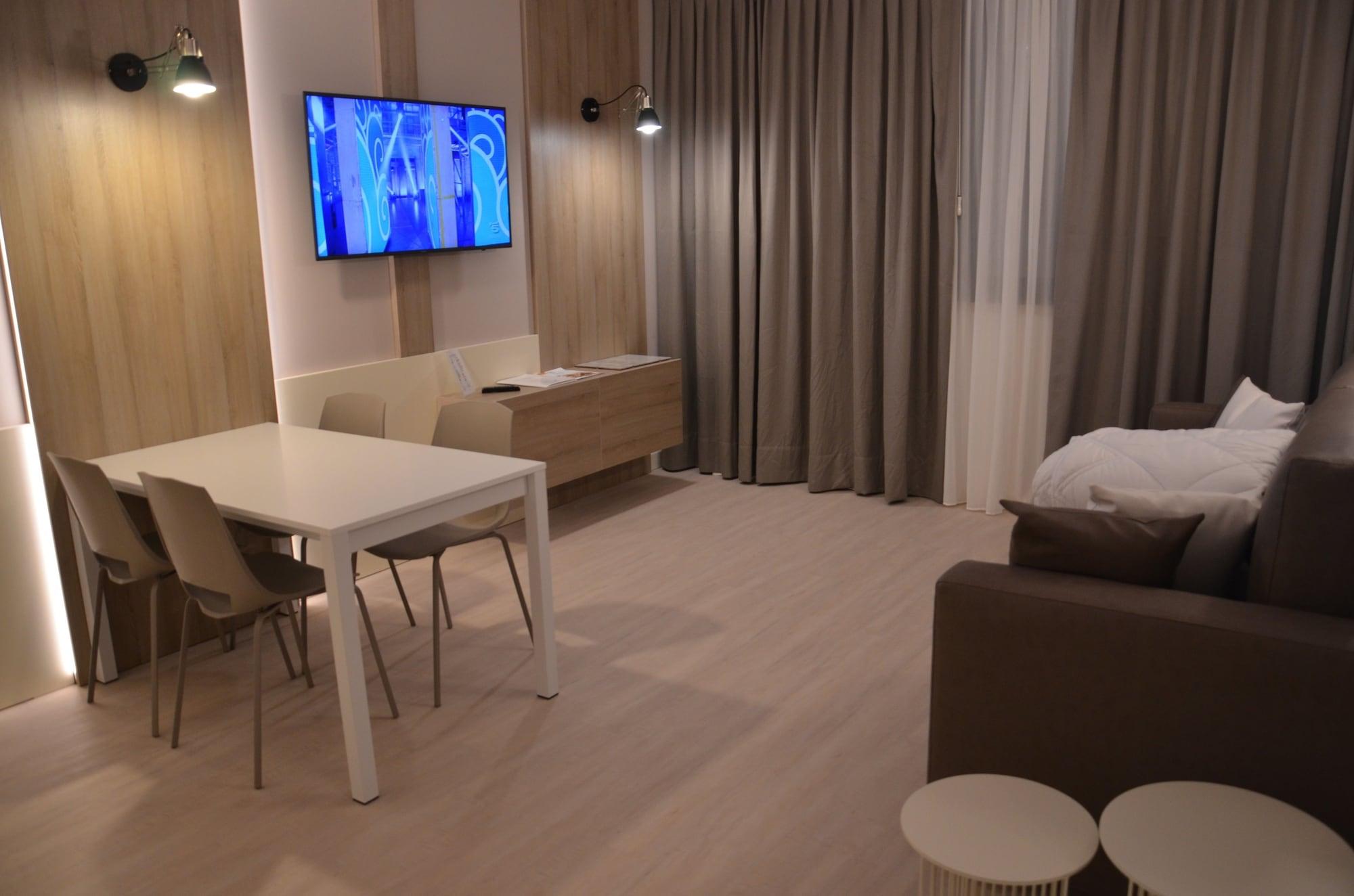 ויצ'נצה Hotel Victoria מראה חיצוני תמונה
