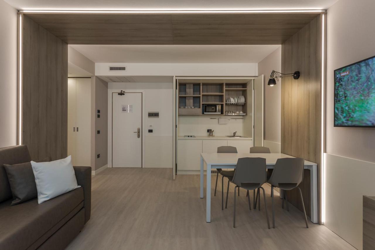 ויצ'נצה Hotel Victoria מראה חיצוני תמונה